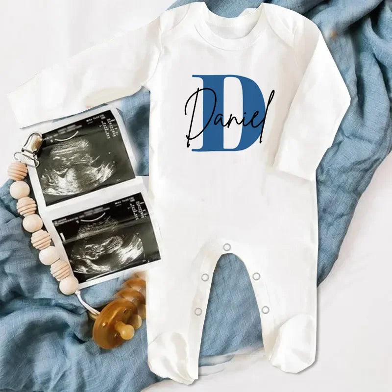 Zyra,Pelele Bebe Recién Nacido Personalizado Con Inicial (Pijama/Body) Regalo Maternidad